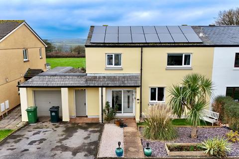 4 bedroom semi-detached house for sale, Moorland Avenue, Newton Abbot TQ12