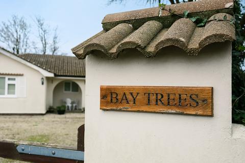 3 bedroom detached bungalow for sale, Barrack Lane, Aldwick, Bognor Regis, West Sussex PO21