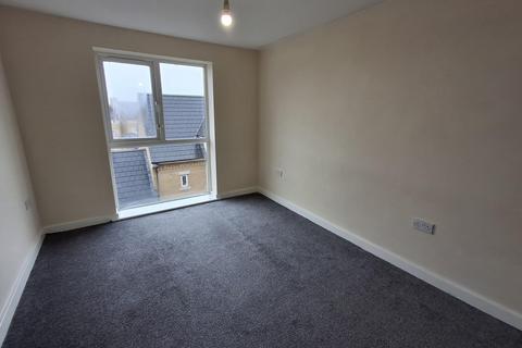 2 bedroom flat to rent, Peterfield Road, Hampton Vale, Peterborough, Cambridgeshire. PE7 8NR