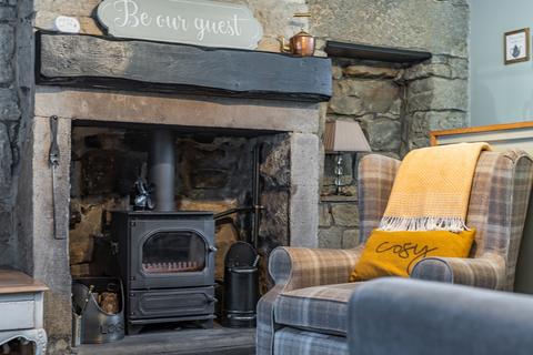 undefined, BURNLEY ROAD, MYTHOLMROYD, HEBDEN BRIDGE, WEST YORKSHIRE, HX7