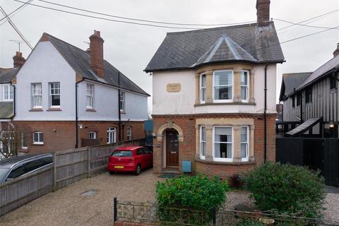 4 bedroom detached house for sale, Temple Road, Stowmarket IP14