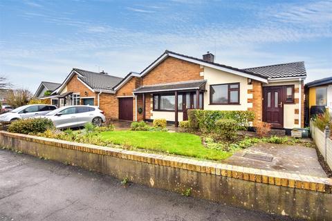 2 bedroom semi-detached bungalow for sale, Stoneyfields, Easton-In-Gordano