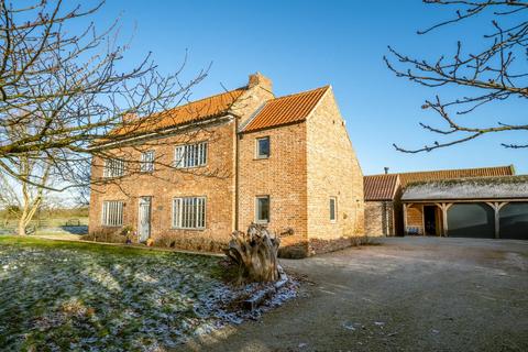 5 bedroom detached house for sale, Laytham, York