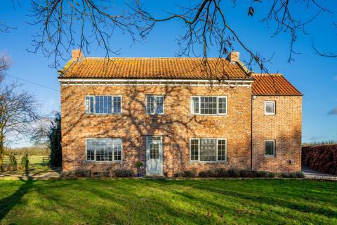 5 bedroom detached house for sale, Laytham, York