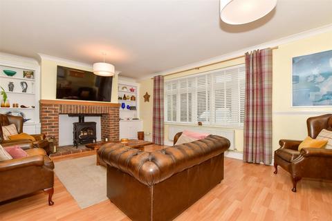 3 bedroom chalet for sale, Blacklands Drive, East Malling, West Malling, Kent