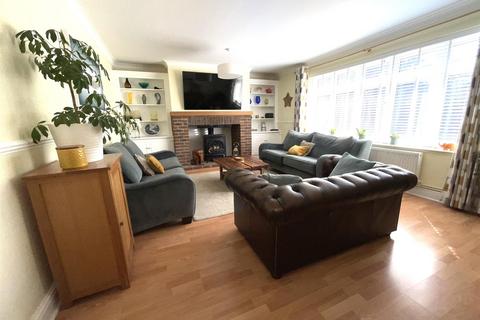 3 bedroom chalet for sale, Blacklands Drive, East Malling, West Malling, Kent