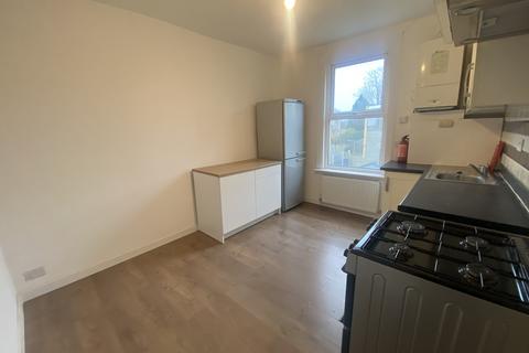 1 bedroom flat to rent, Dyers Hall Road South, London E11