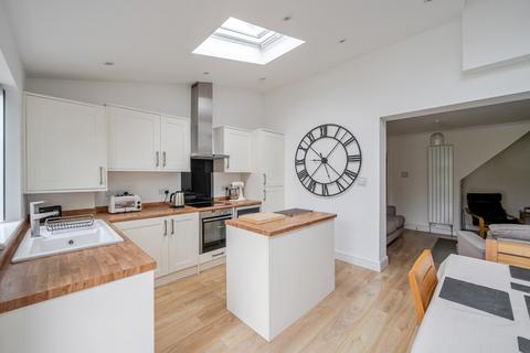 22 Queensway, West Wickham, BR4 9ER