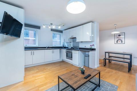 2 bedroom flat to rent, Wellesley Terrace, London