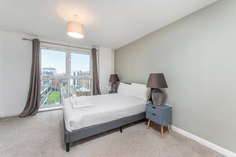 2 bedroom flat to rent, Wellesley Terrace, London