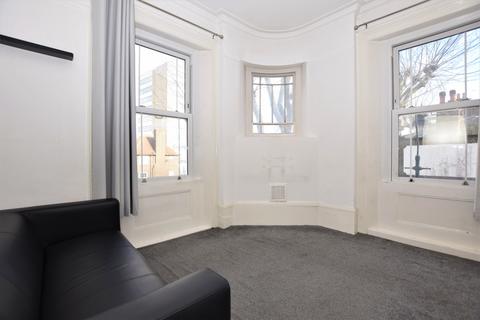 3 bedroom flat to rent, Alma Grove Southwark SE1