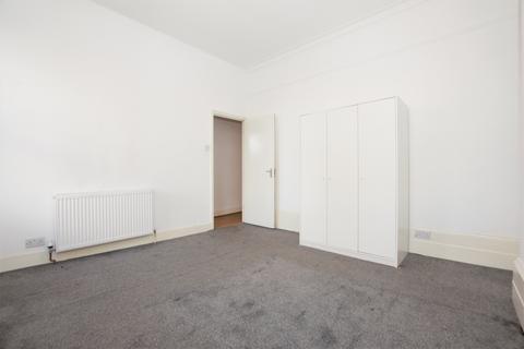 3 bedroom flat to rent, Alma Grove Southwark SE1