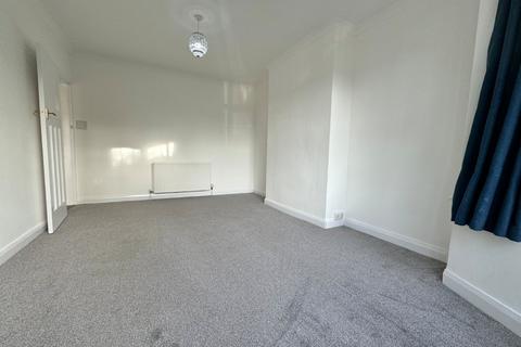 4 bedroom semi-detached house to rent, Solihull Road, Shirley, Solihull, West Midlands, B90