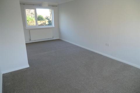 3 bedroom house to rent, 12 Sherwood CloseWalkington