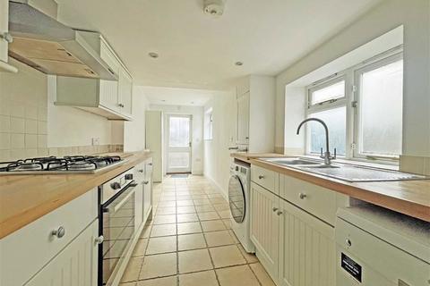 2 bedroom end of terrace house to rent, Rock Avenue, London SW14