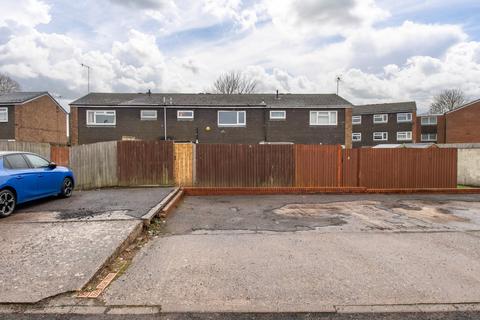 3 bedroom terraced house for sale, Aintree Close, Catshill, Bromsgrove, Worcestershire, B61