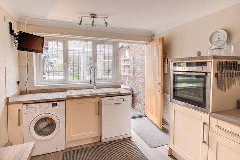 3 bedroom detached house for sale, Fairfield Road, Bournheath, Bromsgrove, Worcestershire, B61