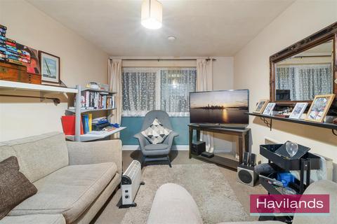 1 bedroom flat for sale, Hansart Way, Enfield