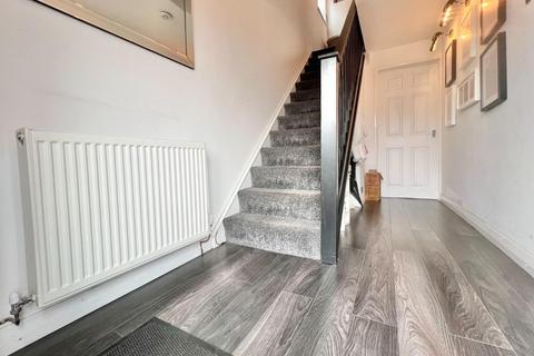 76 Doles Crescent, Royston, Barnsley, S71 4LA