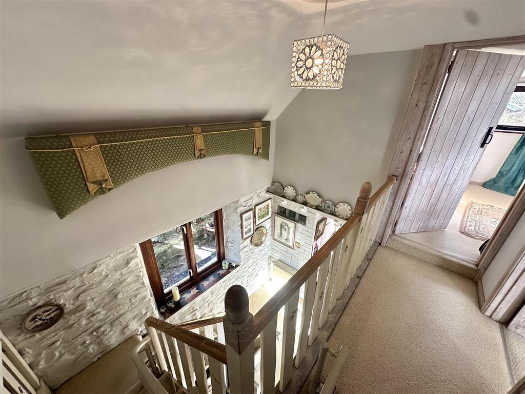 First floor   galleried landing