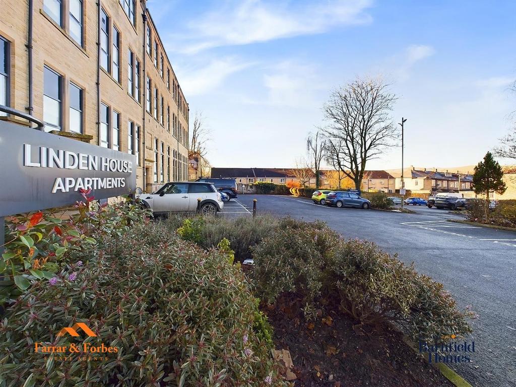 E Zy Watermark 24-01-2025 03-49-55-8110pm.jpeg