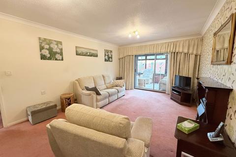 6 Burman Close, Shirley, Solihull, B90 2DR