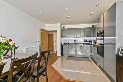 2 bedroom apartment for sale, Chancery House, Levett Square, Kew, Surrey, TW9