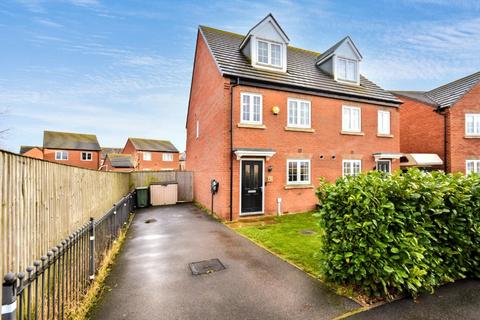 3 bedroom semi-detached house for sale, Colliers Road, Featherstone, Pontefract, West Yorkshire