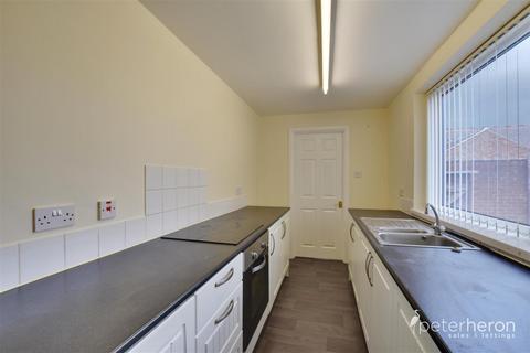 2 bedroom cottage to rent, Well Street, Millfield, Sunderland