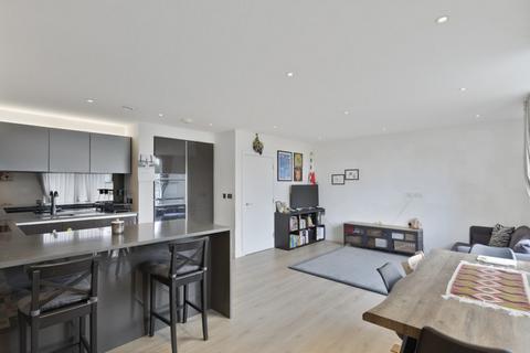 2 bedroom apartment for sale, Brentford TW8