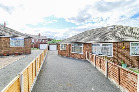 3 bedroom semi-detached bungalow for sale, The Close, Wakefield WF4