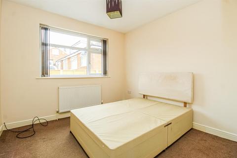 19 The Close, Durkar, Wakefield, WF4 3AG