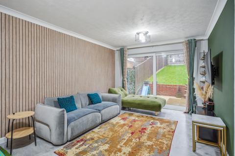 3 bedroom terraced house for sale, The Spinney, Chesham, Buckinghamshire