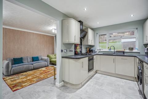 3 bedroom terraced house for sale, The Spinney, Chesham, Buckinghamshire