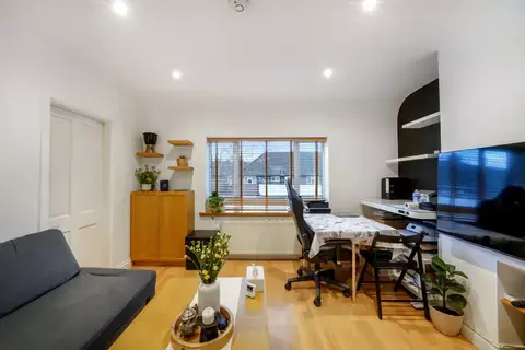 28 Marnham Avenue, London, NW2 2SP