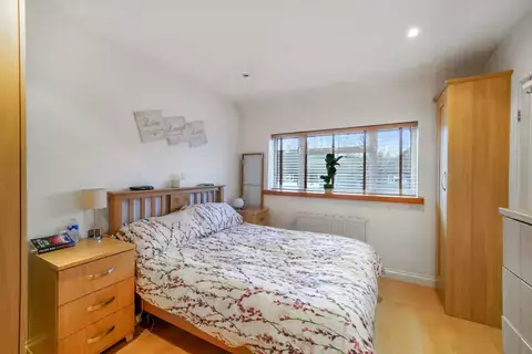 28 Marnham Avenue, London, NW2 2SP