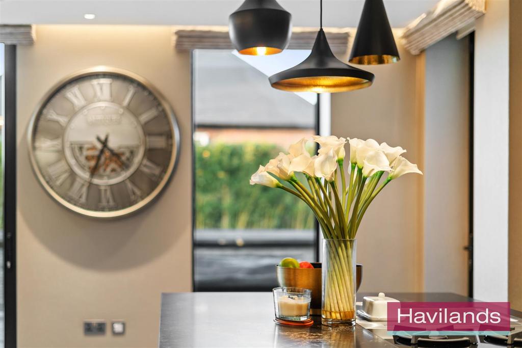Winchmore Hill Road-20.jpg