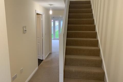 4 bedroom townhouse to rent, Waddington Way Kingsway, Quedgeley GL2