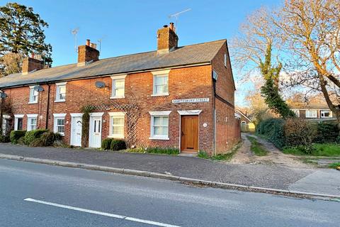 2 bedroom end of terrace house for sale, Fordingbridge