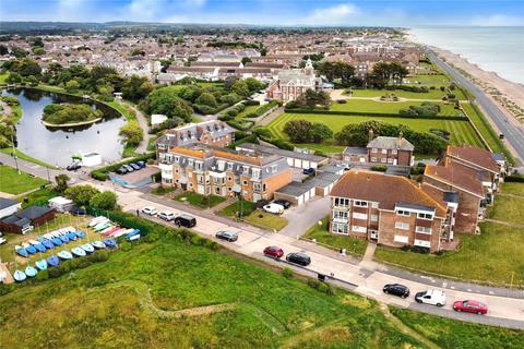 2 bedroom apartment for sale, Hendon Avenue, Rustington, Littlehampton, West Sussex