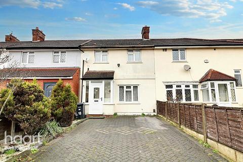 3 bedroom terraced house for sale, Greenwood Gardens, Hainault