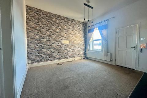 2 bedroom flat to rent, Rossall Road, Thornton-Cleveleys FY5