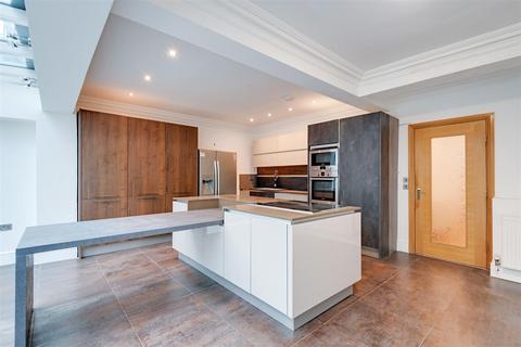 4 bedroom terraced house for sale, Redington Gardens, Hampstead, NW3