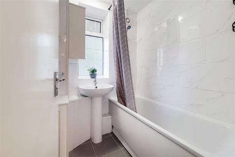 3 bedroom maisonette to rent, Gough Walk, Poplar, London, E14