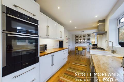 1 Hollyhock Close, Basingstoke, RG22 5RF