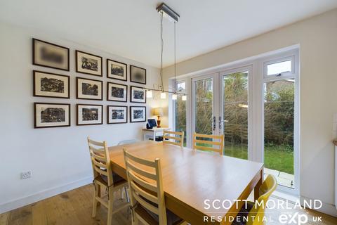 1 Hollyhock Close, Basingstoke, RG22 5RF