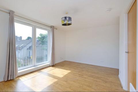 2 bedroom flat to rent, Dee Village, Ferryhill, Aberdeen, AB11