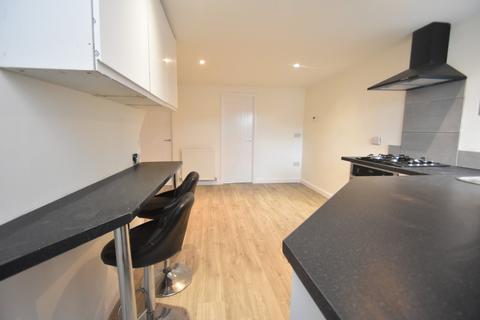 2 bedroom maisonette to rent, Malta Road, Hampshire PO2