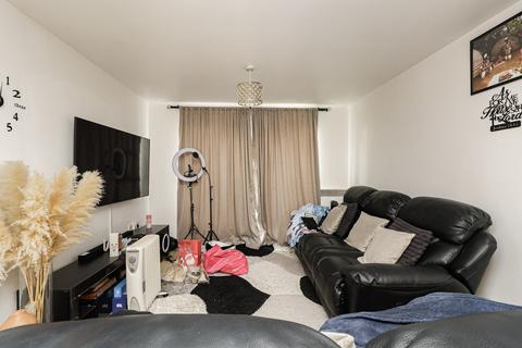 2 bedroom apartment for sale, Martins Place, Thamesmead SE28