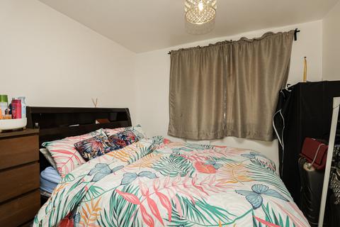 2 bedroom apartment for sale, Martins Place, Thamesmead SE28